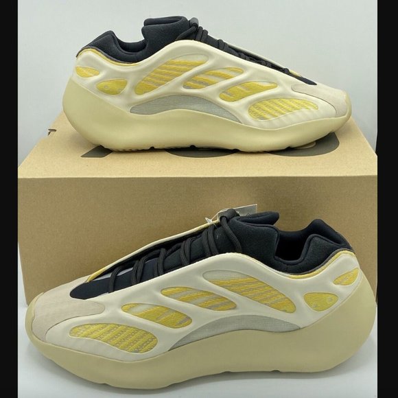 Adidas Yeezy Boost 700 v3 Safflower Size 12 G54853 NEW WITH BOXjz_snkrs